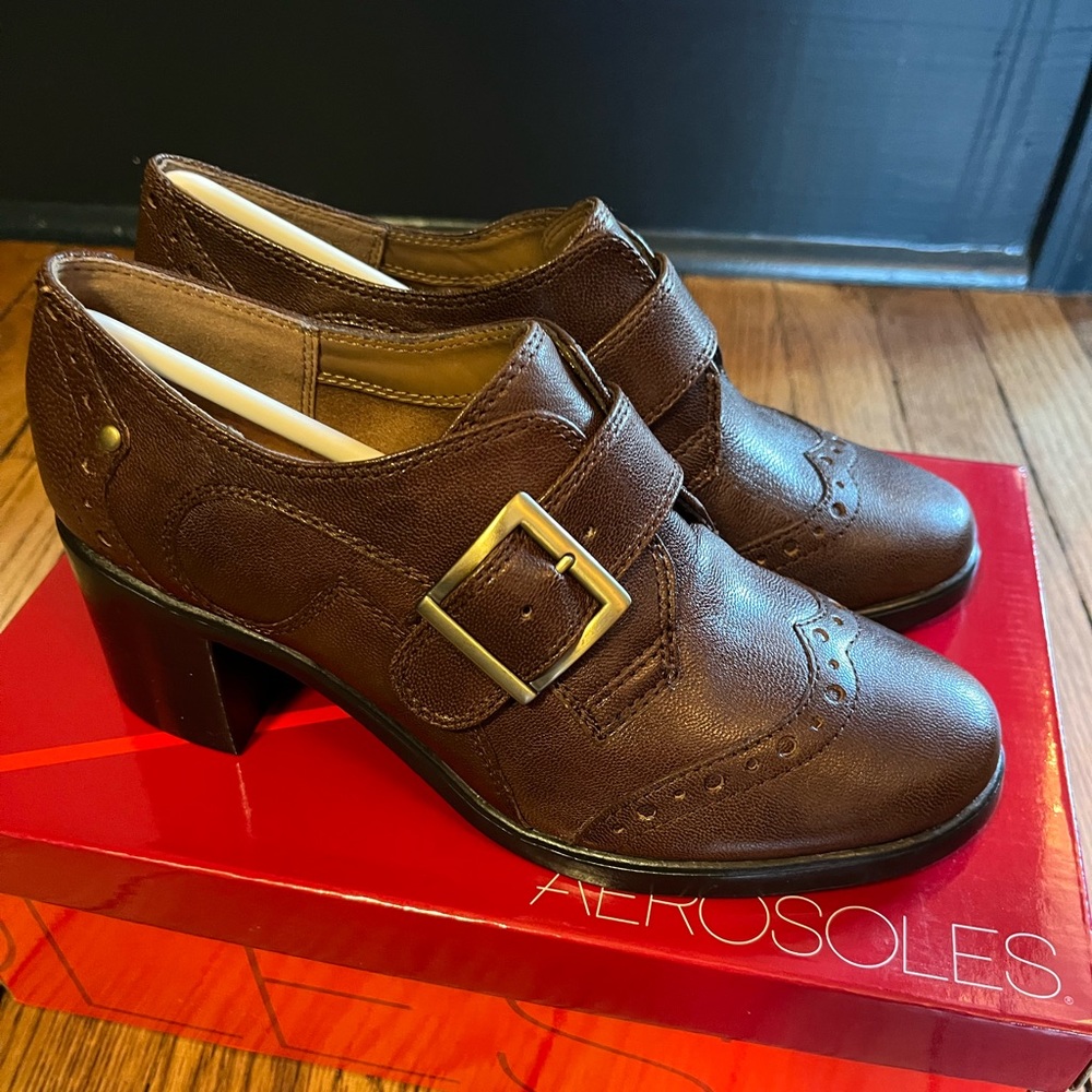 Aerosoles Heartfelt Brown Leather Shoes. Size 6.5.